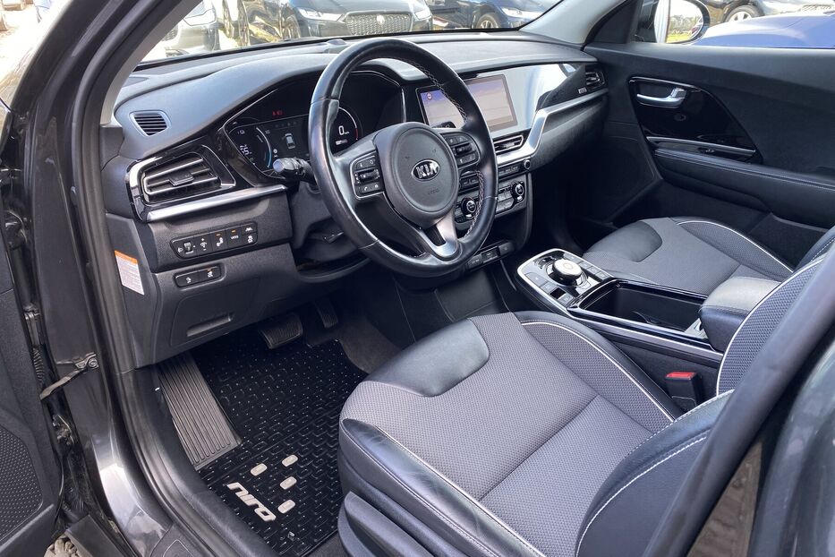 Продам Kia Niro 64кВтТепловийПідгрвсидінькерма 2021 року у Львові