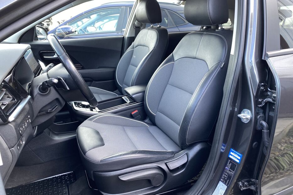 Продам Kia Niro 64кВтТепловийПідгрвсидінькерма 2021 року у Львові