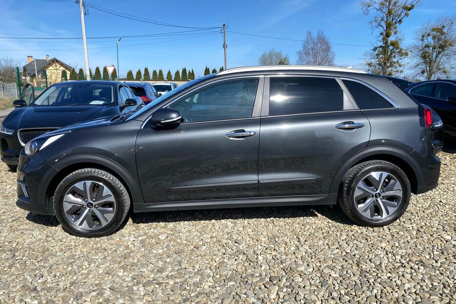 Продам Kia Niro 64кВтТепловийПідгрвсидінькерма 2021 року у Львові