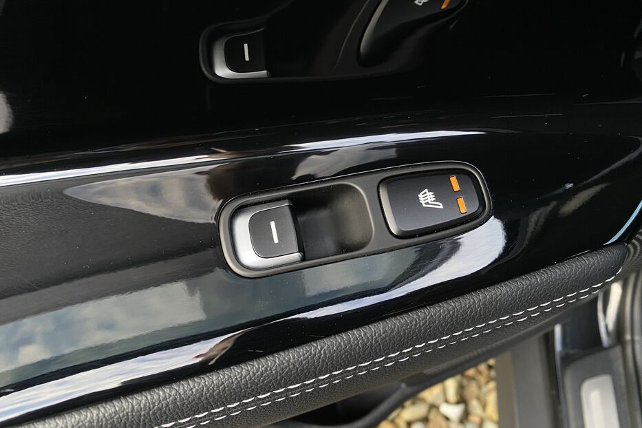 Продам Kia e-Niro 64kWhМакс.комплектаціяPrestige 2020 року у Львові