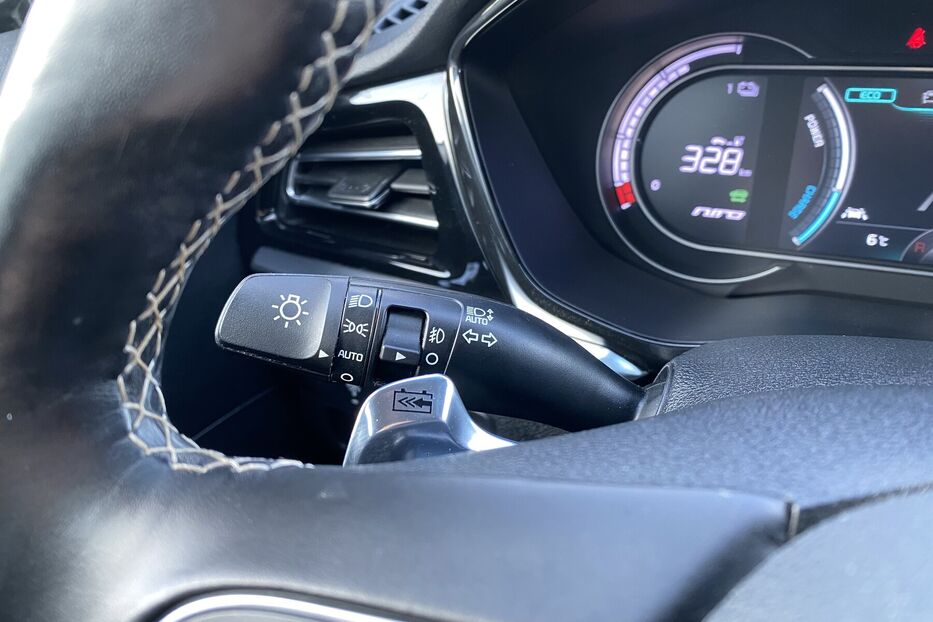 Продам Kia e-Niro 64kWhМакс.комплектаціяPrestige 2020 року у Львові