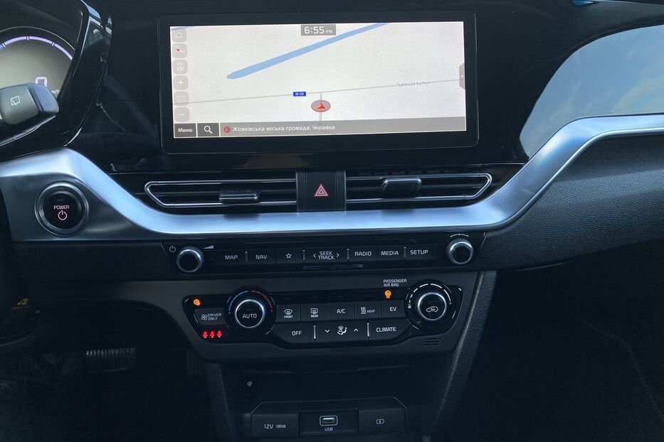 Продам Kia e-Niro 64kWhМакс.комплектаціяPrestige 2020 року у Львові
