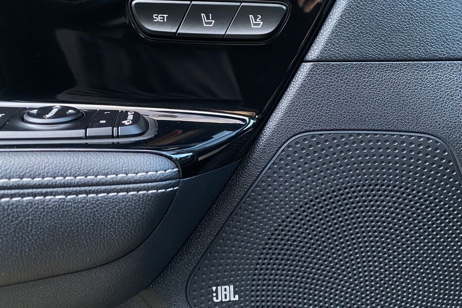 Продам Kia e-Niro 64kWhМакс.комплектаціяPrestige 2020 року у Львові