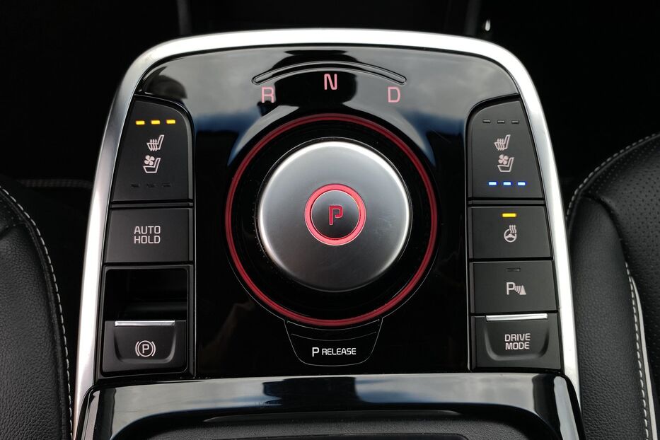 Продам Kia e-Niro 64kWhМакс.комплектаціяPrestige 2020 року у Львові