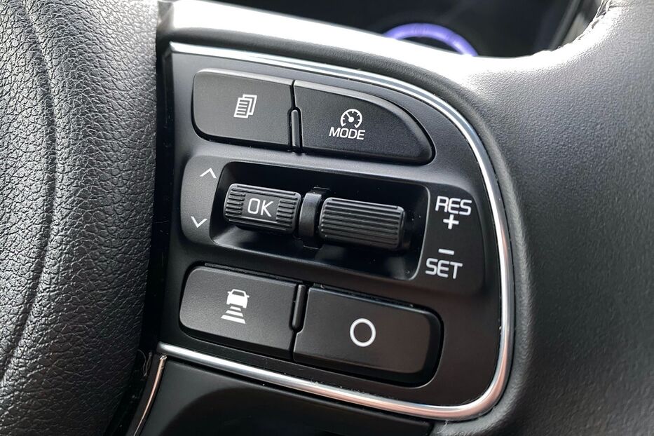Продам Kia e-Niro 64kWhМакс.комплектаціяPrestige 2020 року у Львові