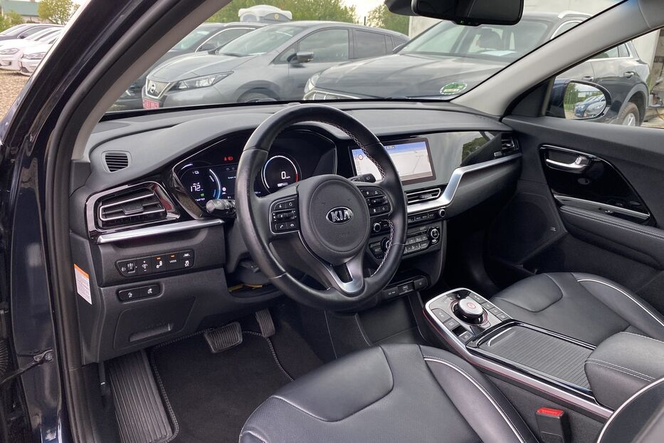 Продам Kia e-Niro 64kWhМакс.комплектаціяPrestige 2020 року у Львові