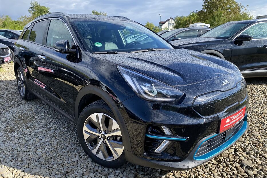 Продам Kia e-Niro 64kWhМакс.комплектаціяPrestige 2021 року у Львові