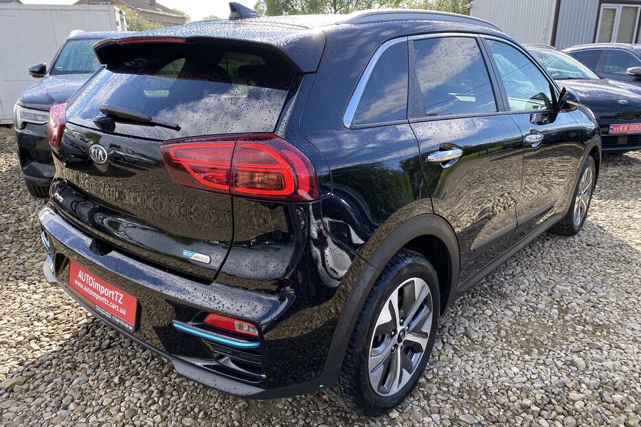 Продам Kia e-Niro 64kWhМакс.комплектаціяPrestige 2021 року у Львові