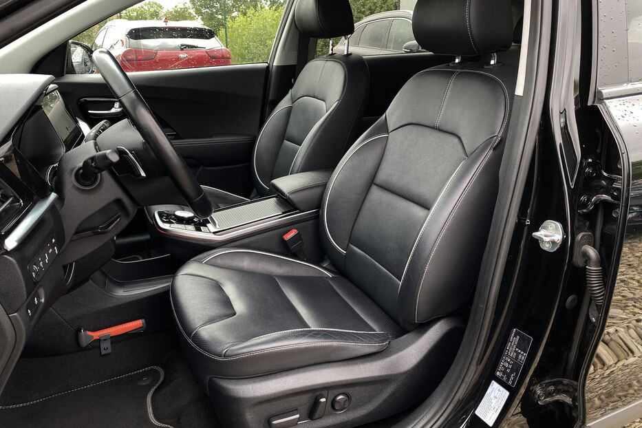 Продам Kia e-Niro 64kWhМакс.комплектаціяPrestige 2021 року у Львові
