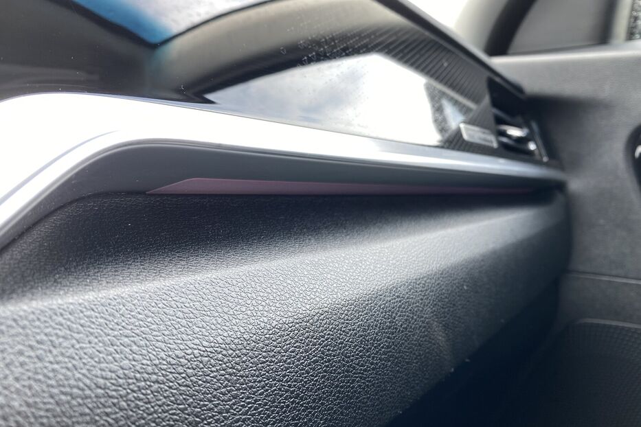 Продам Kia e-Niro 64kWhМакс.комплектаціяPrestige 2021 року у Львові