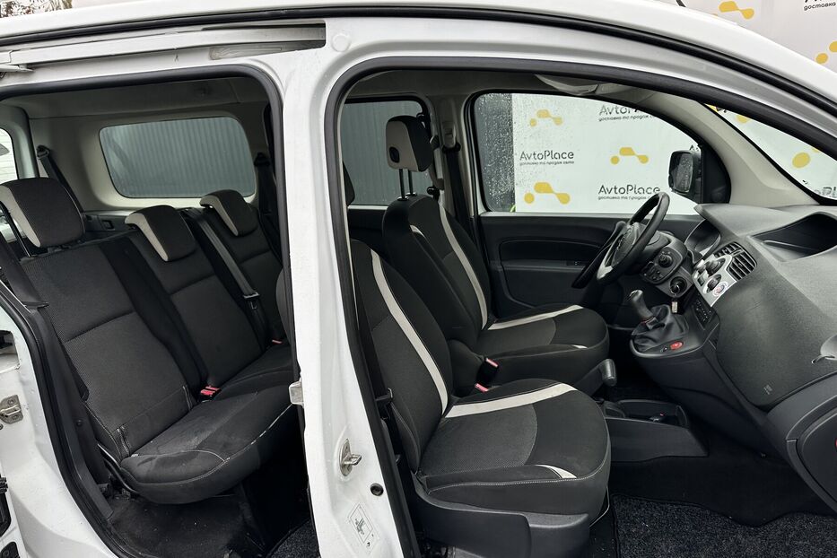Продам Renault Kangoo пас. 2013 року у Луцьку
