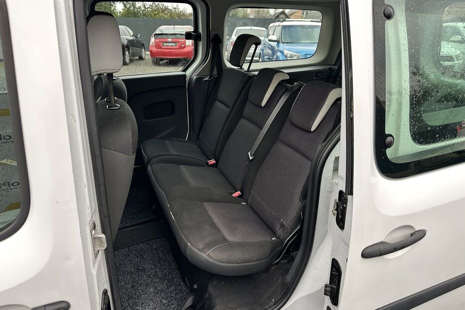 Продам Renault Kangoo пас. 2013 року у Луцьку