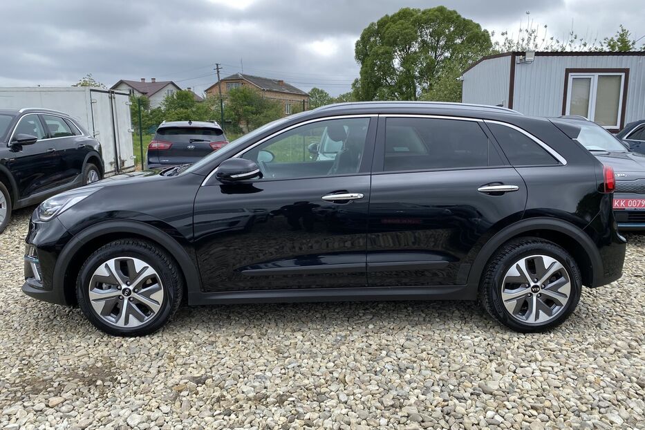 Продам Kia e-Niro 64kWhМакс.комплектаціяPrestige 2020 року у Львові