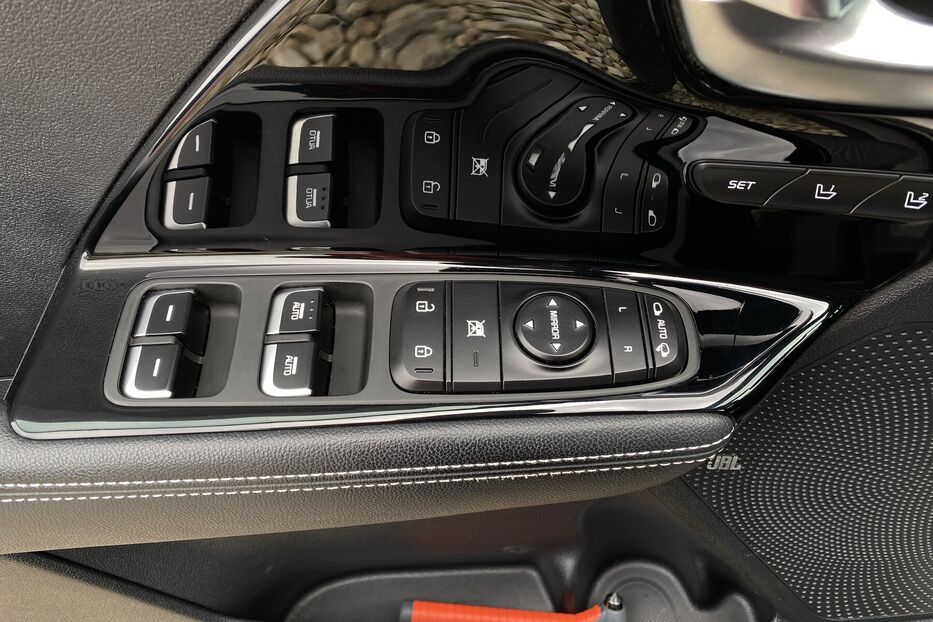 Продам Kia e-Niro 64kWhМакс.комплектаціяPrestige 2020 року у Львові