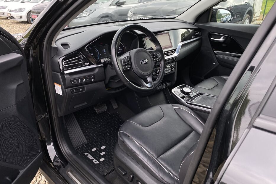 Продам Kia e-Niro 64kWhМакс.комплектаціяPrestige 2020 року у Львові