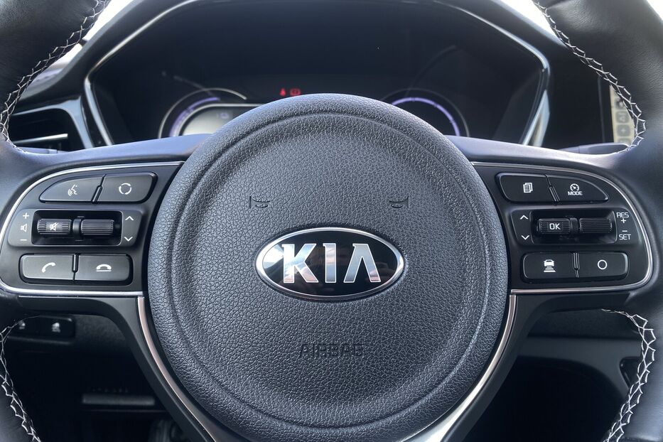 Продам Kia e-Niro 64kWhМакс.комплектаціяPrestige 2020 року у Львові