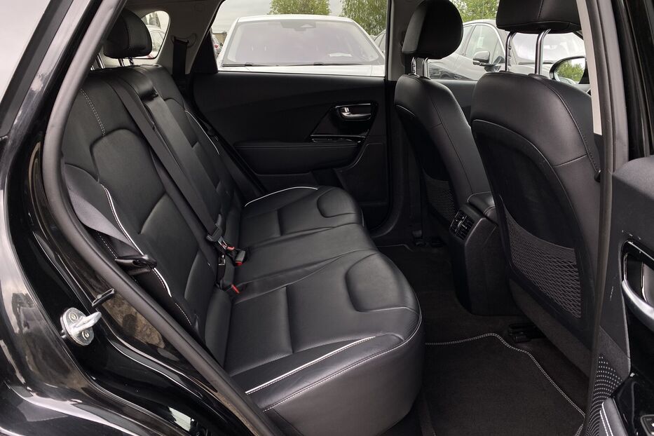 Продам Kia e-Niro 64kWhМакс.комплектаціяPrestige 2020 року у Львові