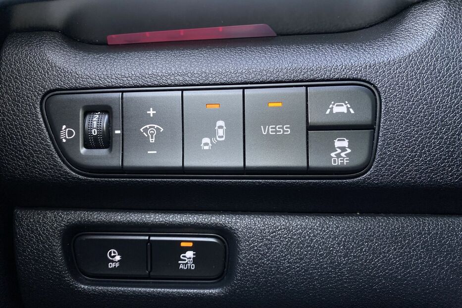 Продам Kia e-Niro 64 kWh Макс. комплектація 2020 року у Львові