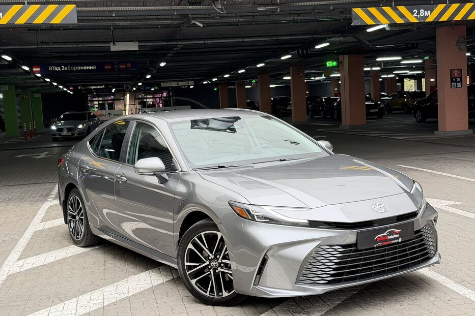 Продам Toyota Camry XLE HEV e-CVT AWD 2025 року у Києві