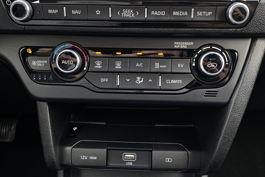 Продам Kia e-Niro 64 кВт. Макс. комплектація 2020 року у Львові