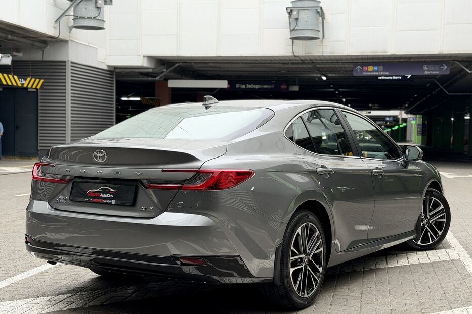 Продам Toyota Camry XLE HEV e-CVT AWD 2025 року у Києві