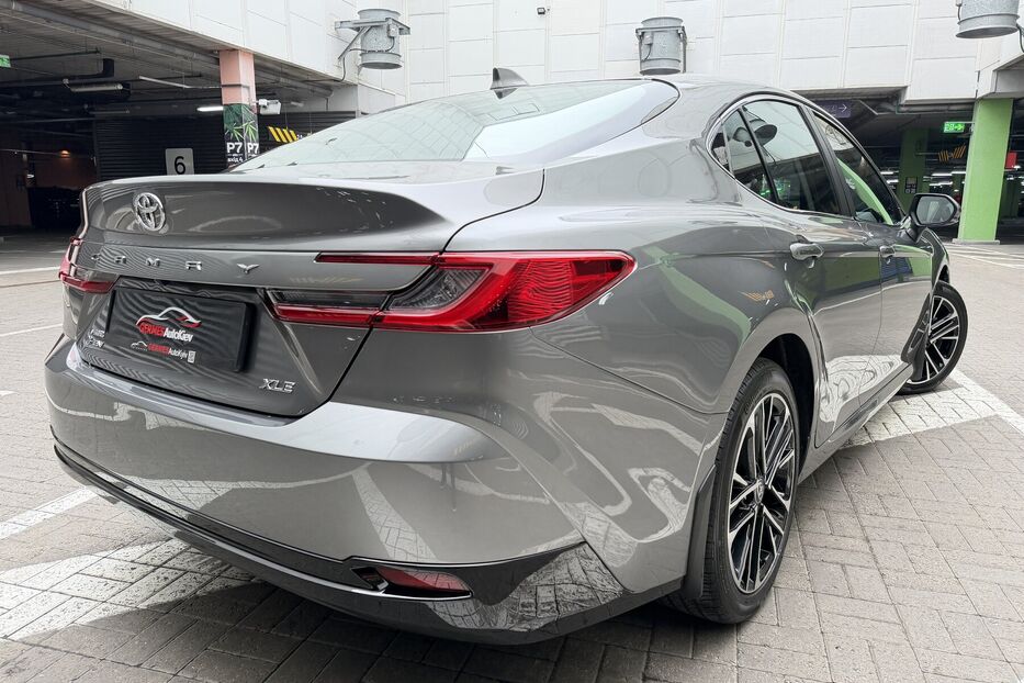 Продам Toyota Camry XLE HEV e-CVT AWD 2025 року у Києві