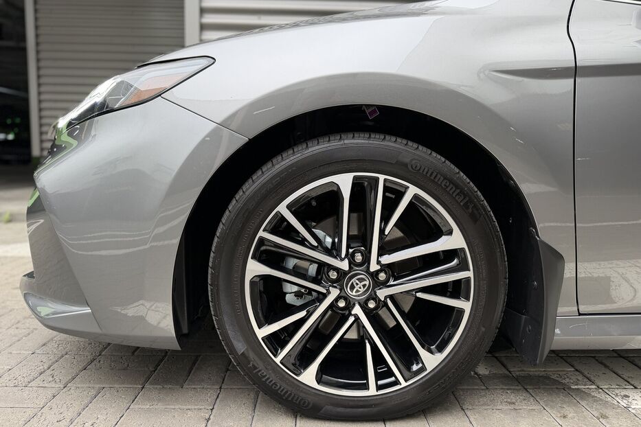 Продам Toyota Camry XLE HEV e-CVT AWD 2025 року у Києві