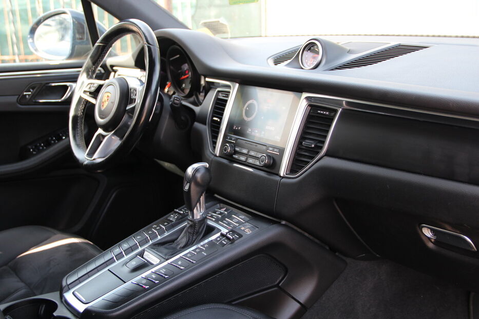 Продам Porsche Macan 2017 року у Одесі
