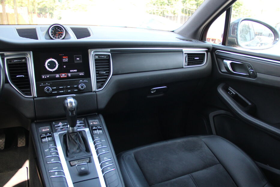 Продам Porsche Macan 2017 року у Одесі