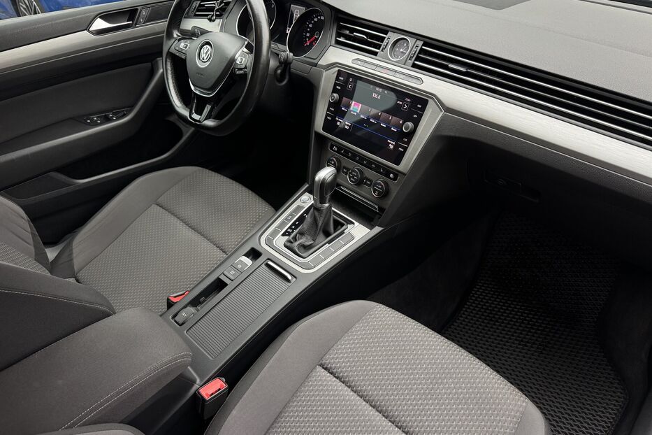 Продам Volkswagen Passat B8 2.0TDI DSG (150 k.c) 2018 року у м. Умань, Черкаська область