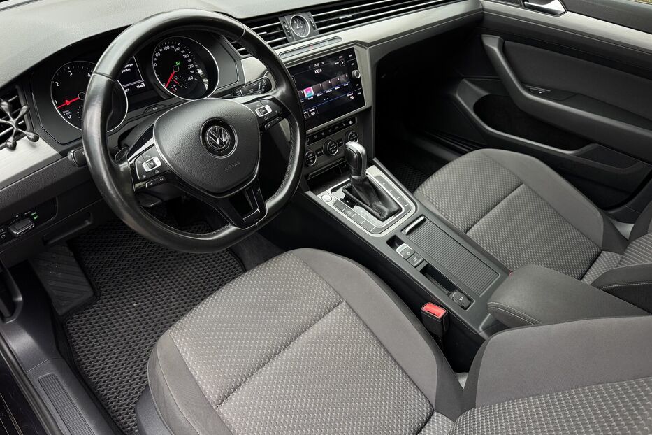 Продам Volkswagen Passat B8 2.0TDI DSG (150 k.c) 2018 року у м. Умань, Черкаська область