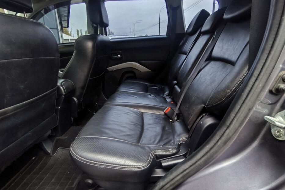 Продам Mitsubishi Outlander XL 3.0 AT (220 к.с.) 2008 року у Києві