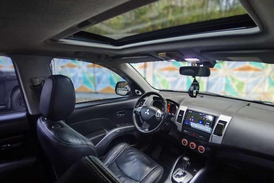 Продам Mitsubishi Outlander XL 3.0 AT (220 к.с.) 2008 року у Києві