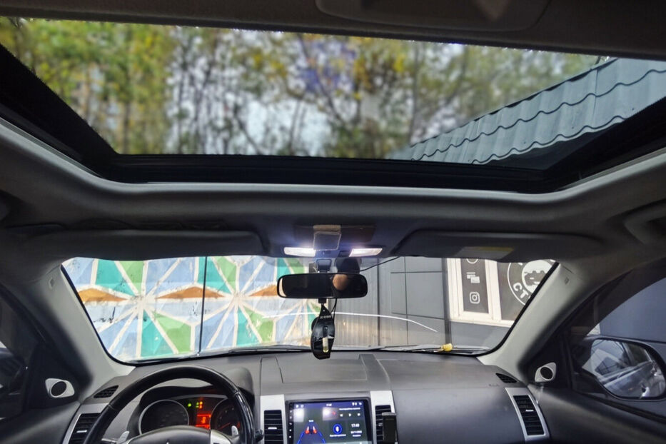 Продам Mitsubishi Outlander XL 3.0 AT (220 к.с.) 2008 року у Києві