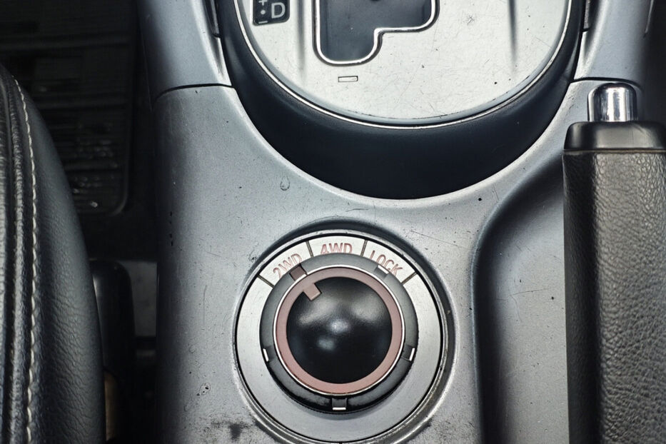 Продам Mitsubishi Outlander XL 3.0 AT (220 к.с.) 2008 року у Києві