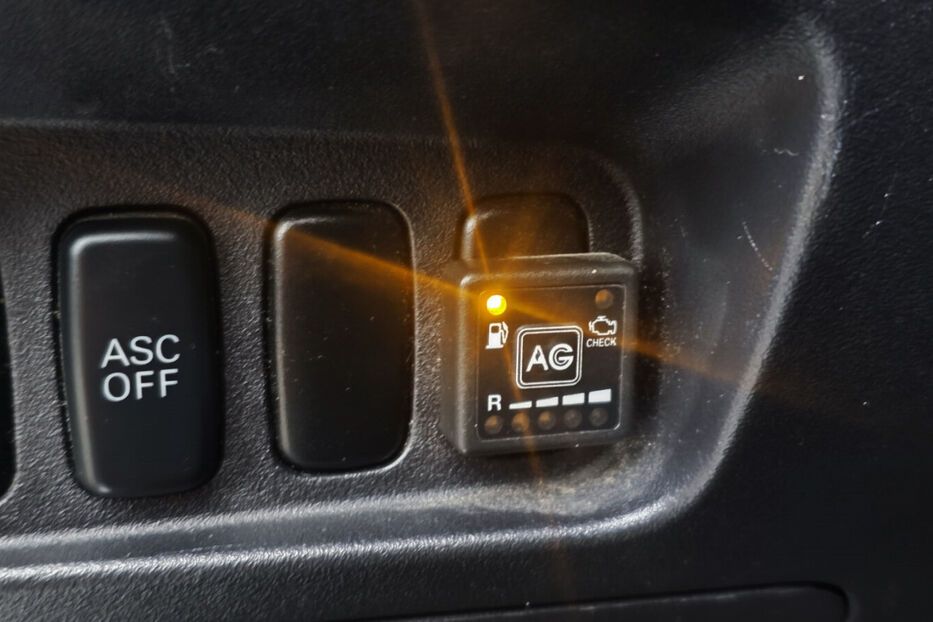 Продам Mitsubishi Outlander XL 3.0 AT (220 к.с.) 2008 року у Києві