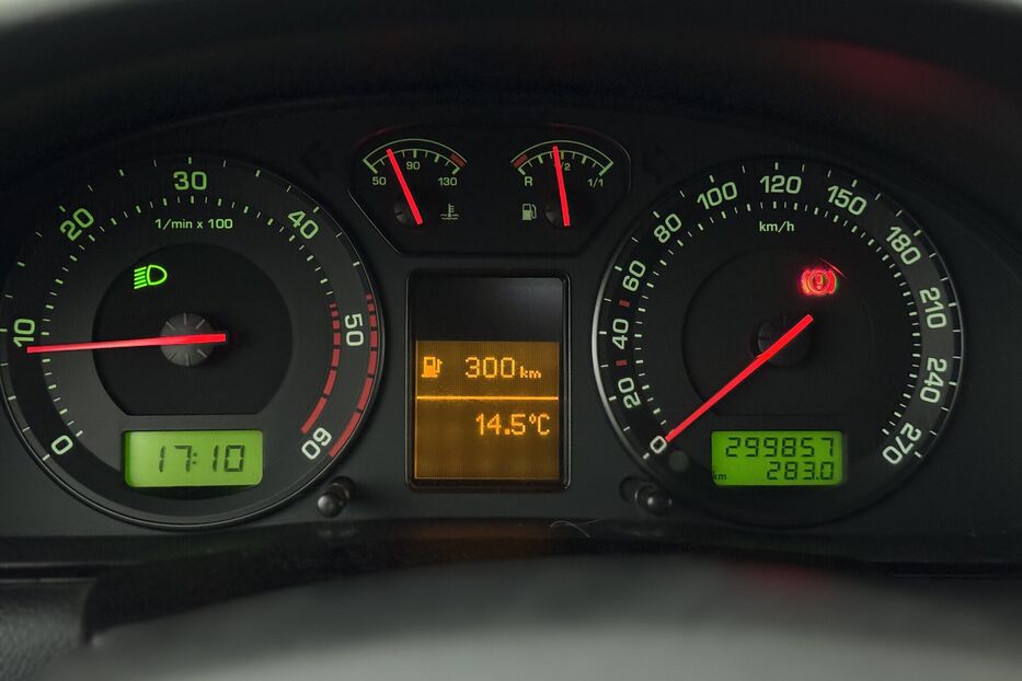 Продам Skoda Superb 2.0TDI 2006 року у м. Умань, Черкаська область