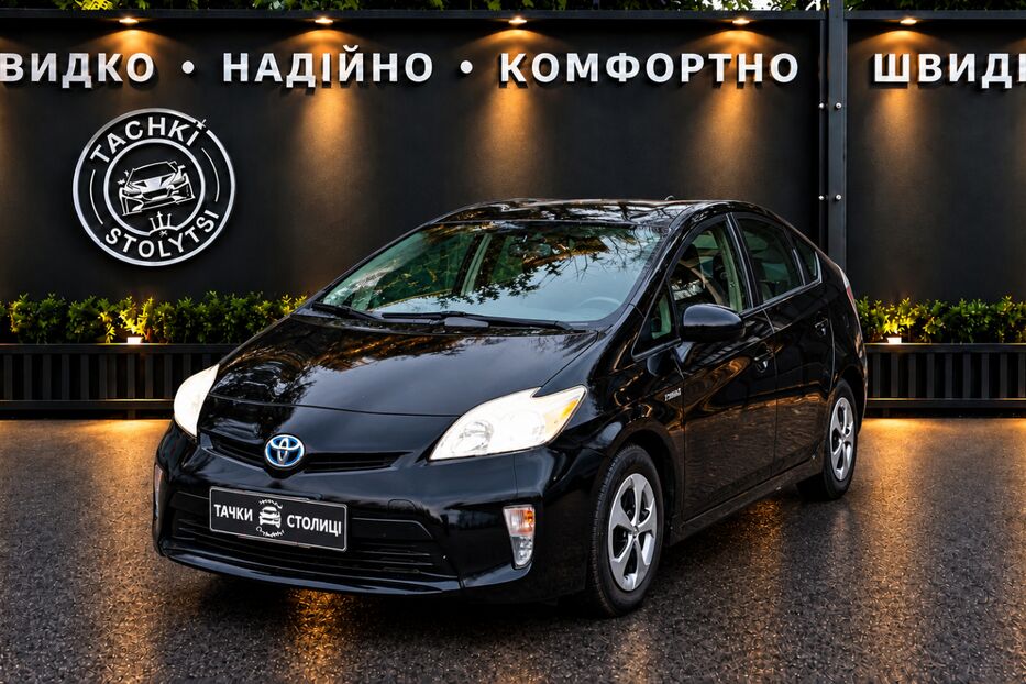 Продам Toyota Prius 1.8 e-CVT (99 к.с.) 2014 року у Києві