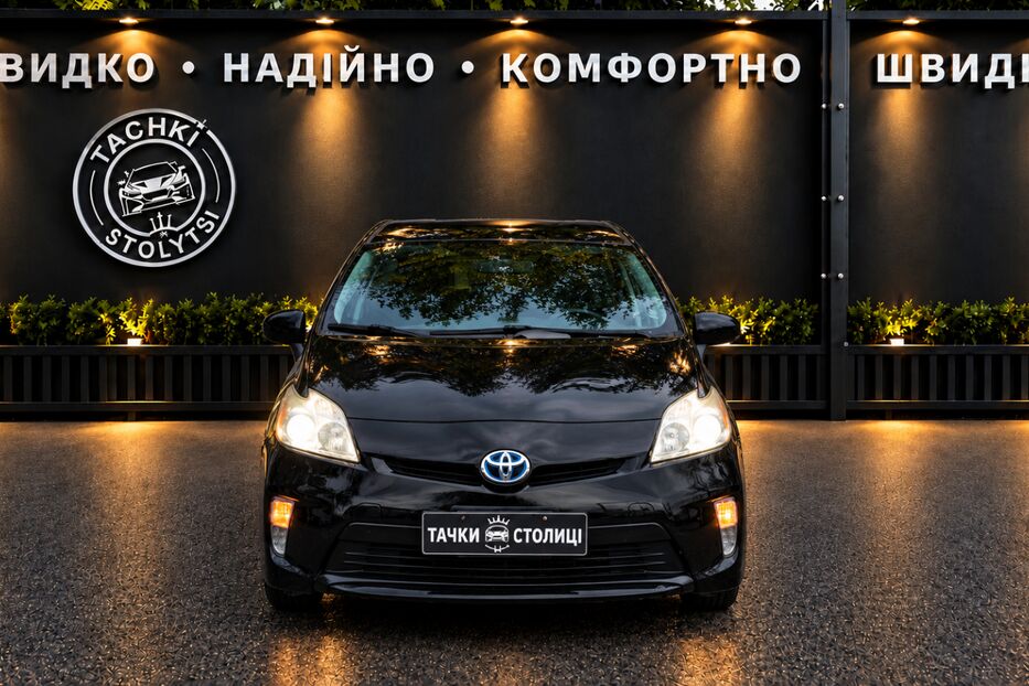 Продам Toyota Prius 1.8 e-CVT (99 к.с.) 2014 року у Києві