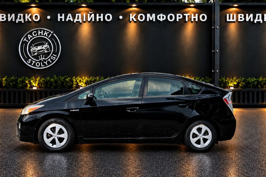 Продам Toyota Prius 1.8 e-CVT (99 к.с.) 2014 року у Києві