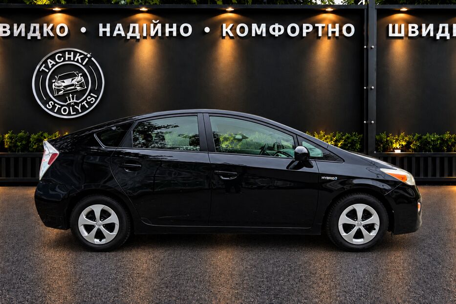 Продам Toyota Prius 1.8 e-CVT (99 к.с.) 2014 року у Києві