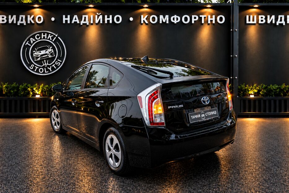 Продам Toyota Prius 1.8 e-CVT (99 к.с.) 2014 року у Києві