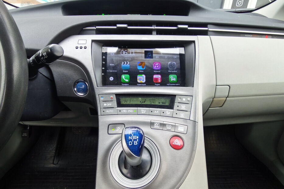 Продам Toyota Prius 1.8 e-CVT (99 к.с.) 2014 року у Києві