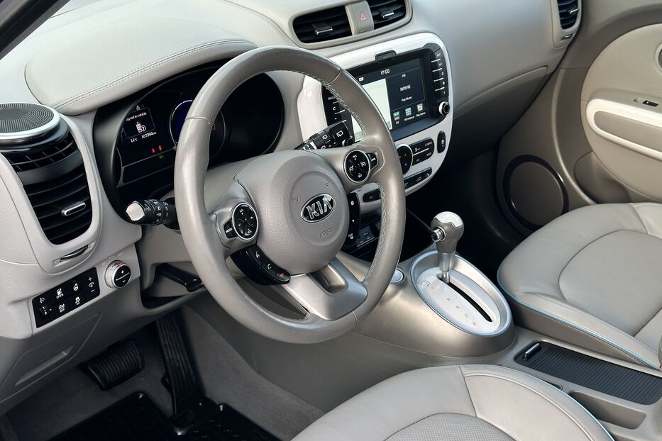 Продам Kia e-Soul 27 квт 2014 року у Луцьку