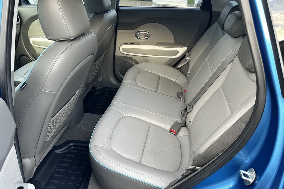 Продам Kia e-Soul 27 квт 2014 року у Луцьку