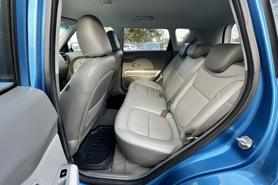 Продам Kia e-Soul 27 квт 2014 року у Луцьку