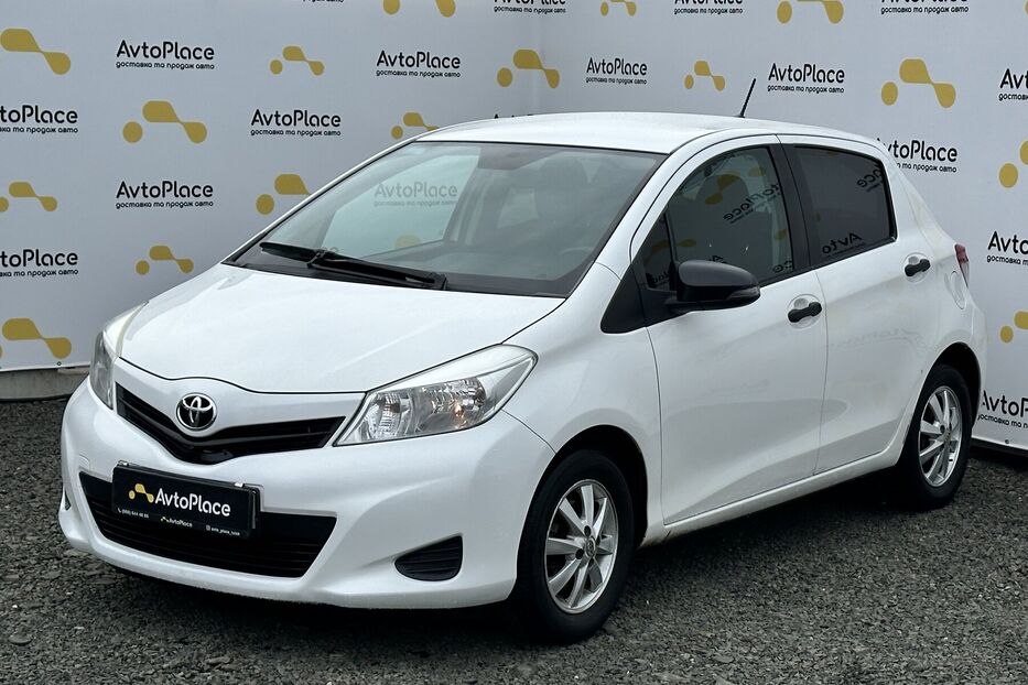 Продам Toyota Yaris 2012 року у Луцьку