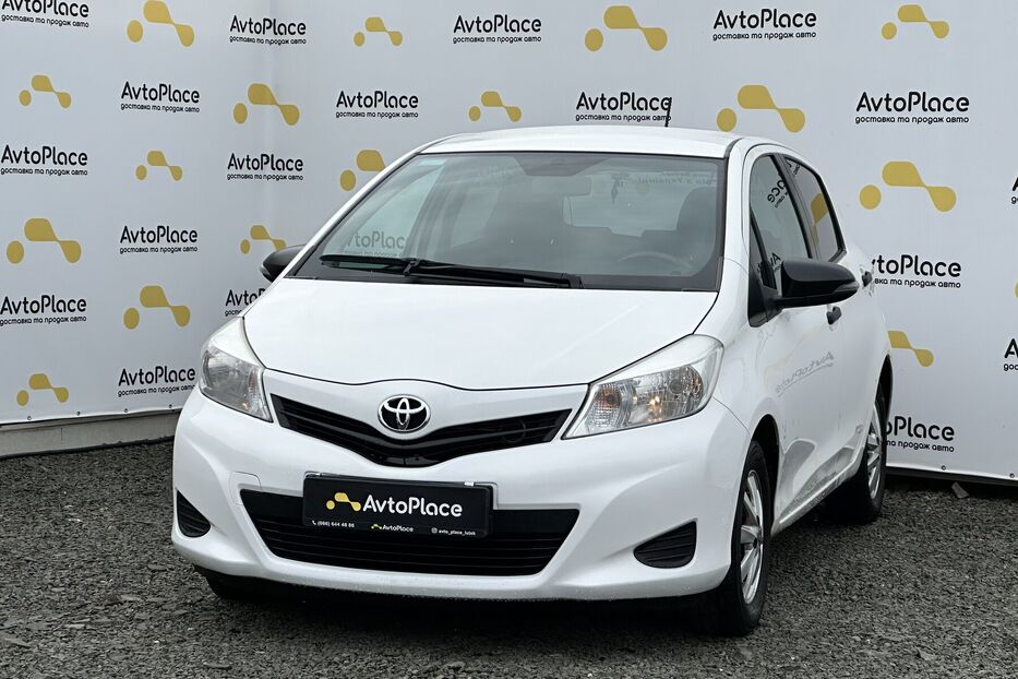 Продам Toyota Yaris 2012 року у Луцьку