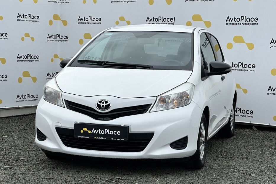 Продам Toyota Yaris 2012 року у Луцьку