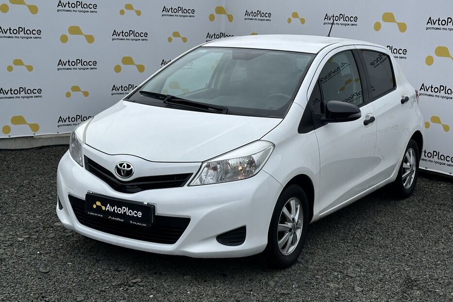 Продам Toyota Yaris 2012 року у Луцьку